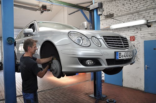 SternWarte - Ihr Werkstatt-Partner für Mercedes Airmatic-Systeme